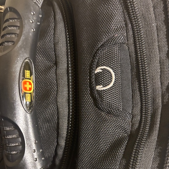 Swiss Black Backpack - Picture 5 of 7